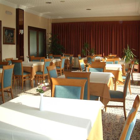 Hotel Sant Jordi Tarragona Esterno foto