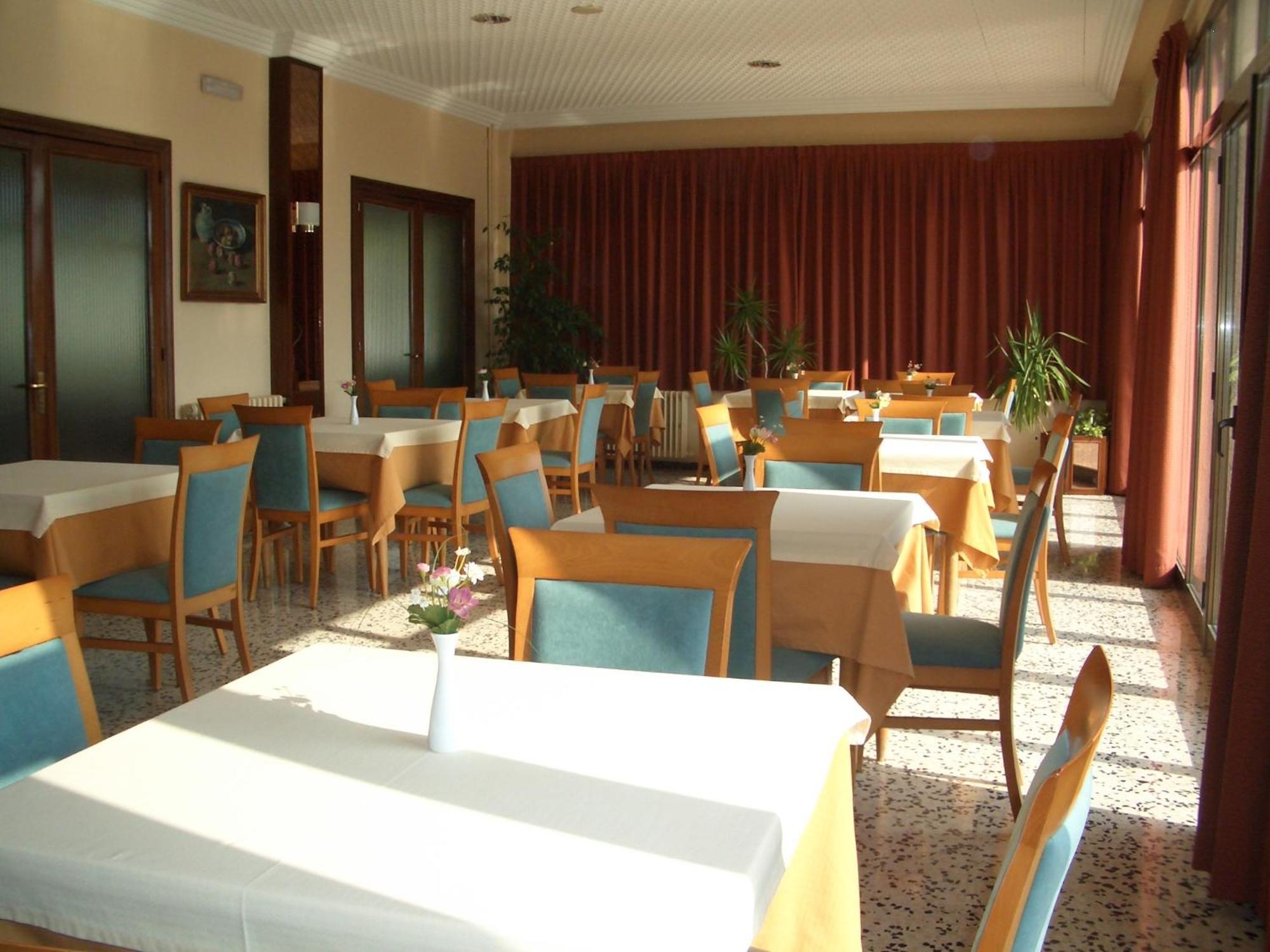 Hotel Sant Jordi Tarragona Esterno foto